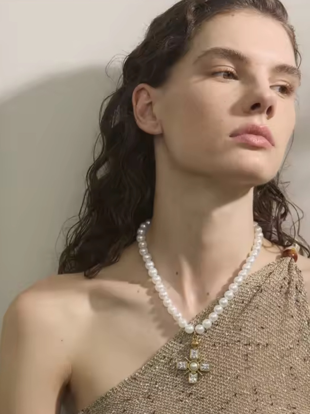 Gold Cross Pearl Pendant Necklace - Picture 7 of 16